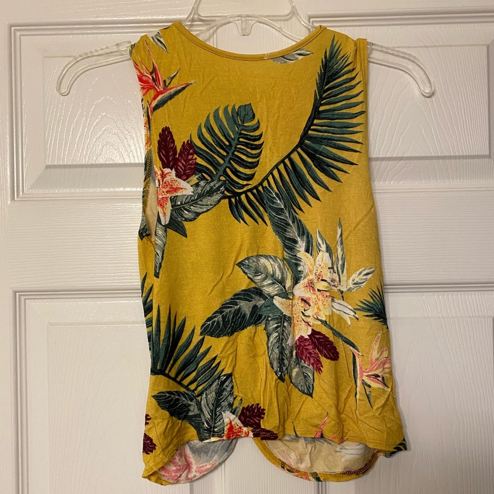 Hawaiian crop top